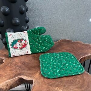 ✨SOLD✨
Vintage oven mitt 🎅🏼